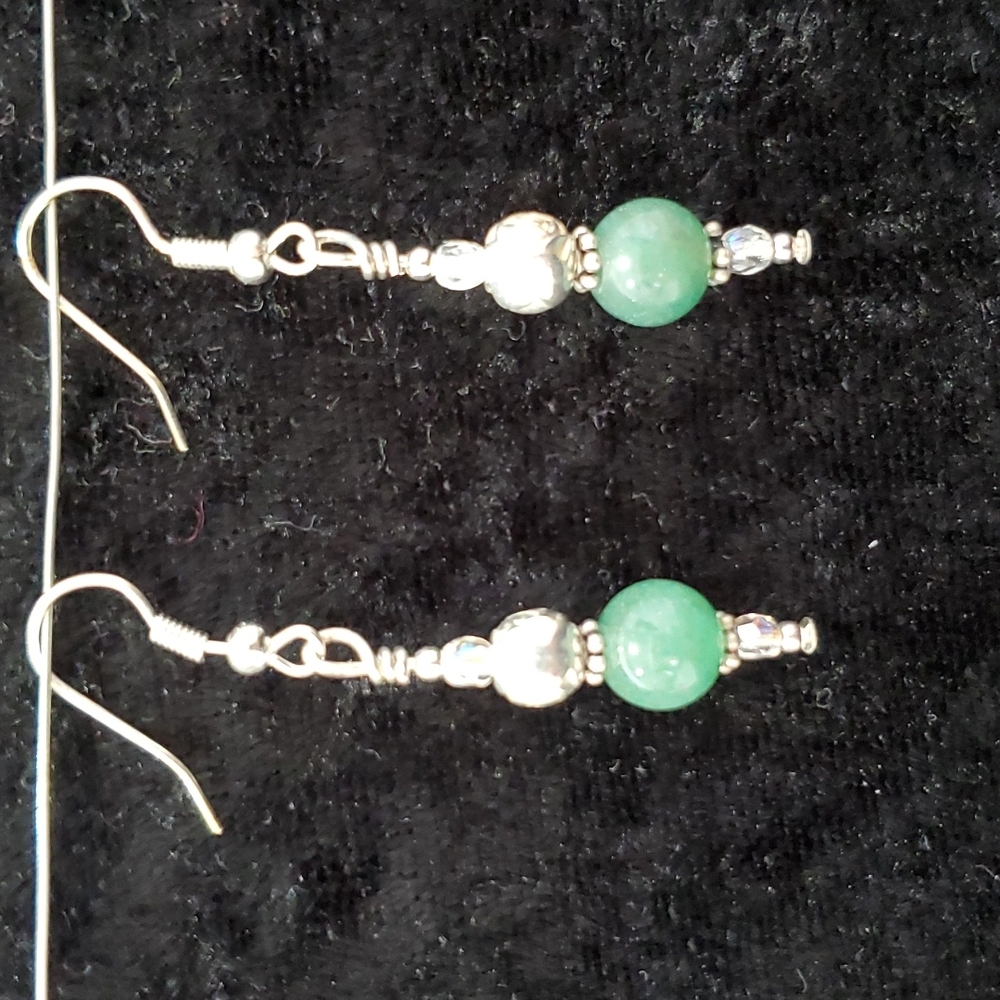 Gorgeous Swarovski Crystals & Adventurine Earrings NWT
